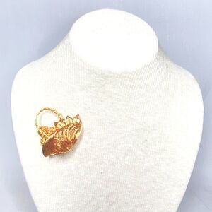 Basket Brooch Gold Tone Wire Weave Basket With Balls And Leaves